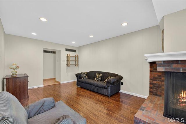 14649 Baratton Drive, Florissant, MO 63034