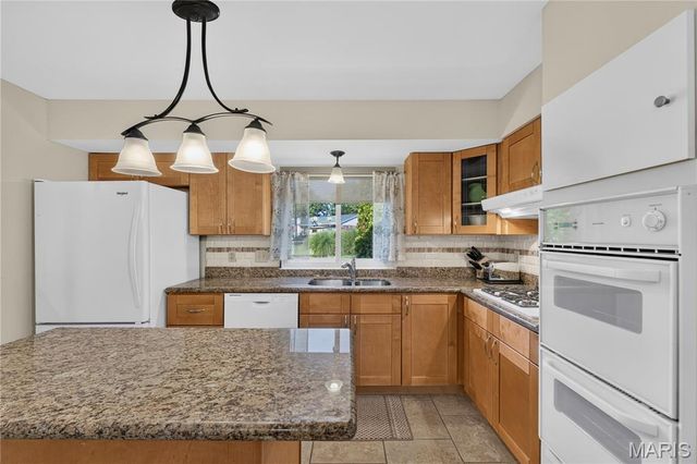 14649 Baratton Drive, Florissant, MO 63034