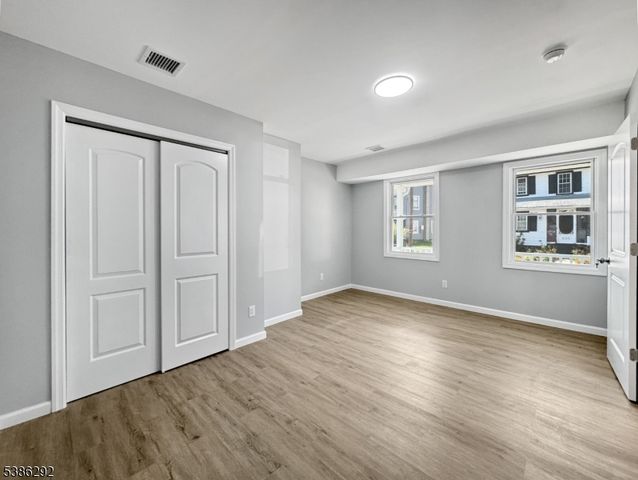 631 S Main St, Greenwich Twp., NJ 08886