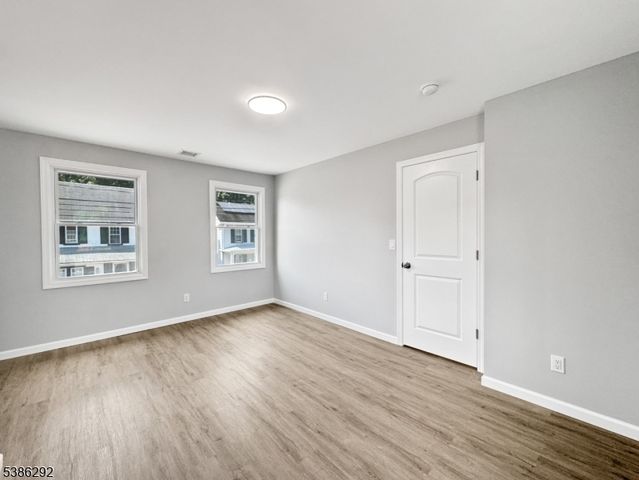 631 S Main St, Greenwich Twp., NJ 08886