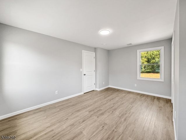 631 S Main St, Greenwich Twp., NJ 08886