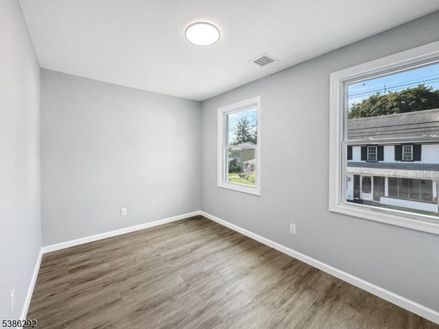 631 S Main St, Greenwich Twp., NJ 08886