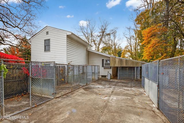 202 Woodland Drive, Lincroft, NJ 07738