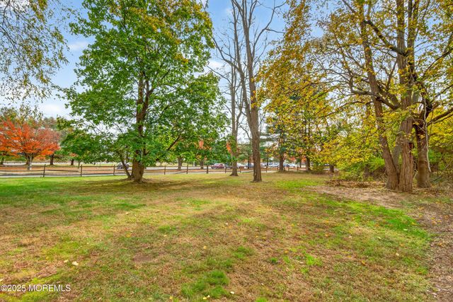 202 Woodland Drive, Lincroft, NJ 07738