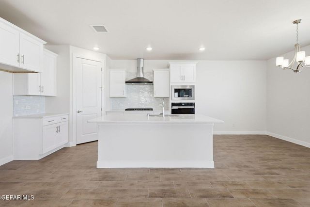 13301 Emerald Wind Court, El Paso, TX 79928