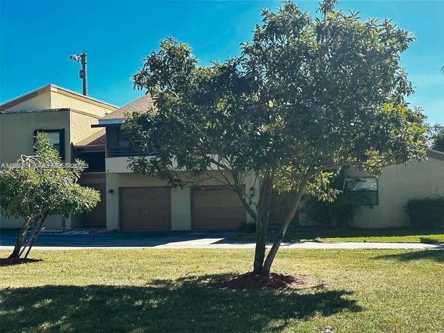 3020 E Missionwood Ln A-56, Miramar, FL 33025