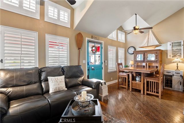 39 El Paseo, Newport Beach, CA 92663
