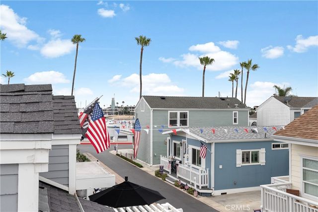 39 El Paseo, Newport Beach, CA 92663