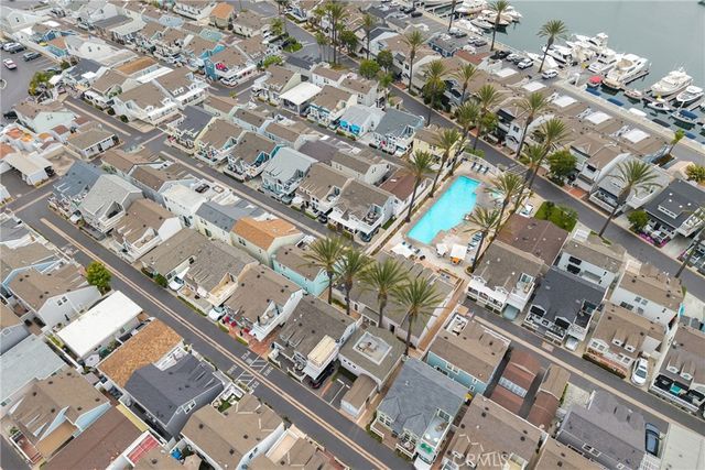 39 El Paseo, Newport Beach, CA 92663