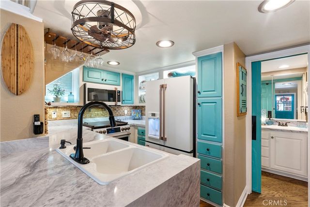 39 El Paseo, Newport Beach, CA 92663