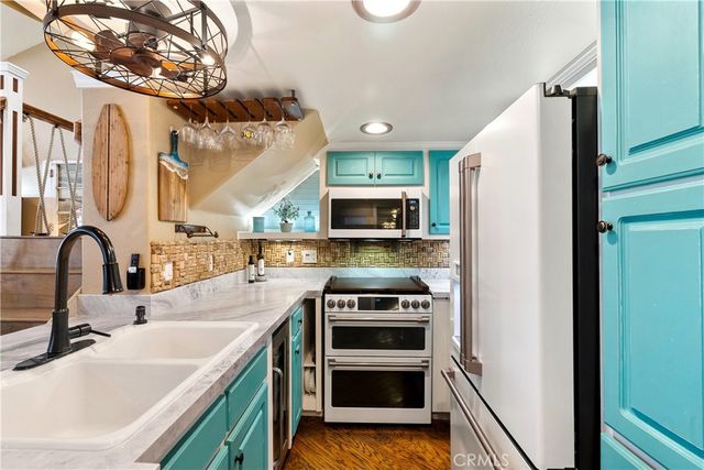 39 El Paseo, Newport Beach, CA 92663