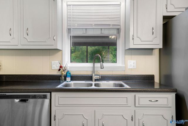 1312 SW Cloverdale Avenue, Decatur, AL 35601