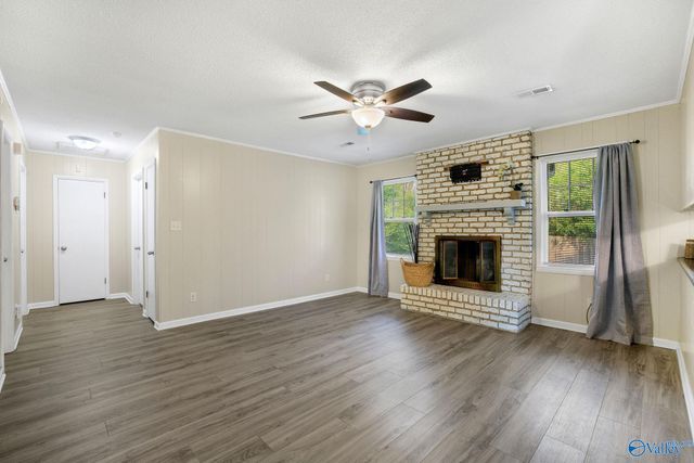 1312 SW Cloverdale Avenue, Decatur, AL 35601