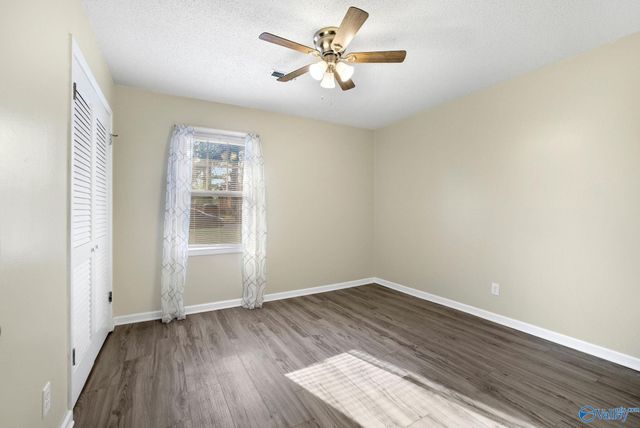 1312 SW Cloverdale Avenue, Decatur, AL 35601