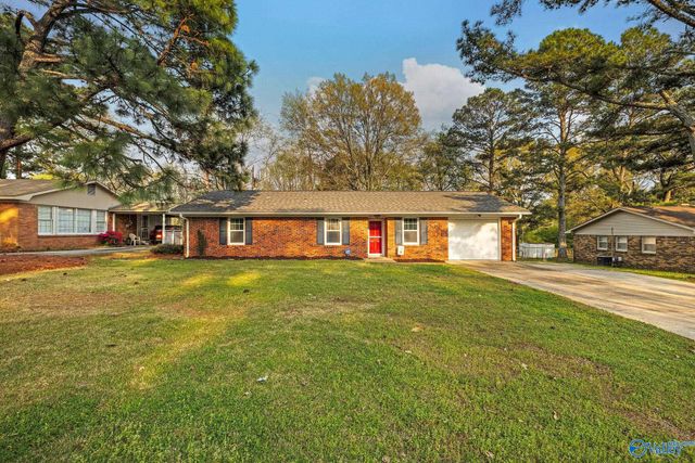 1312 SW Cloverdale Avenue, Decatur, AL 35601
