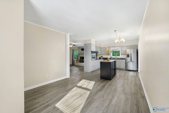 1312 SW Cloverdale Avenue, Decatur, AL 35601