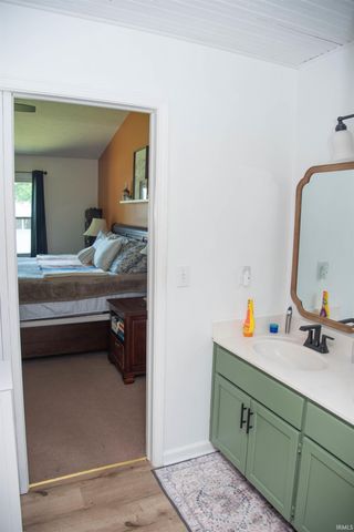 7912 W Kennedy Parkway, Yorktown, IN 47396