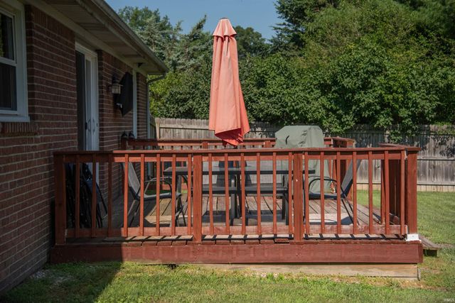 7912 W Kennedy Parkway, Yorktown, IN 47396