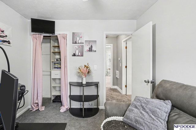 9506 Ohio Street, Omaha, NE 68134