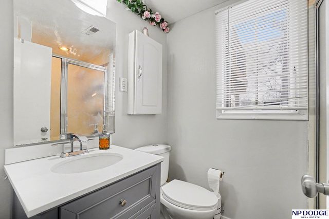 9506 Ohio Street, Omaha, NE 68134