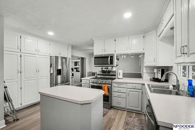 9506 Ohio Street, Omaha, NE 68134