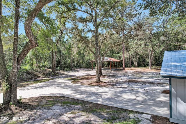 107 DINKLA Lane, Palatka, FL 32177