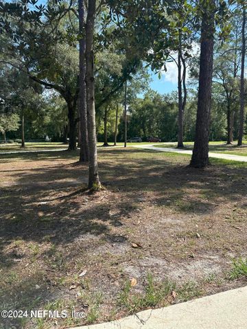 107 DINKLA Lane, Palatka, FL 32177