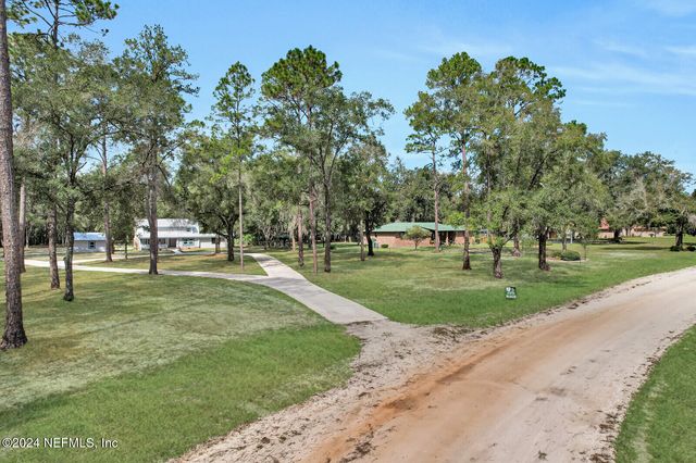 107 DINKLA Lane, Palatka, FL 32177