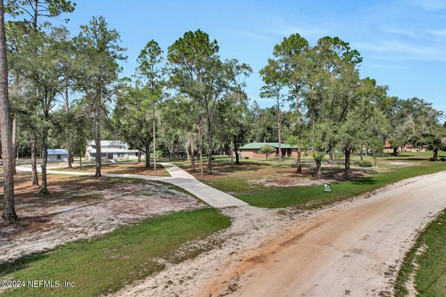 107 DINKLA Lane, Palatka, FL 32177