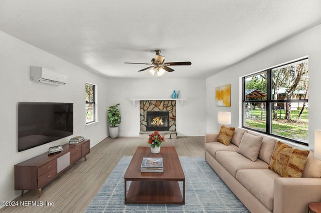 107 DINKLA Lane, Palatka, FL 32177