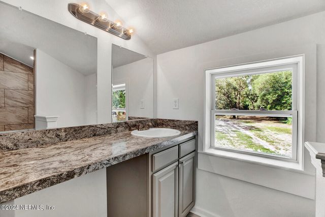 107 DINKLA Lane, Palatka, FL 32177