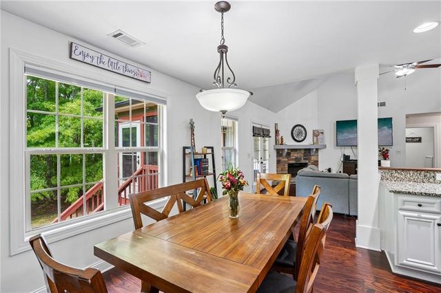 103 Fieldstone Circle, Carrollton, GA 30116