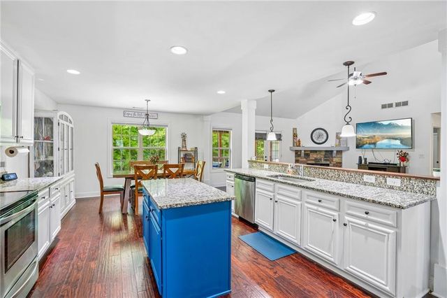 103 Fieldstone Circle, Carrollton, GA 30116