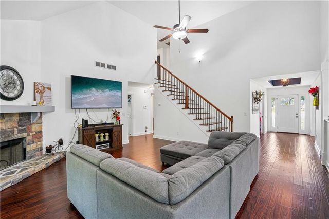 103 Fieldstone Circle, Carrollton, GA 30116