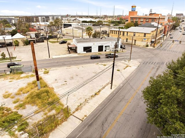1501 S FLORES ST, San Antonio, TX 78204