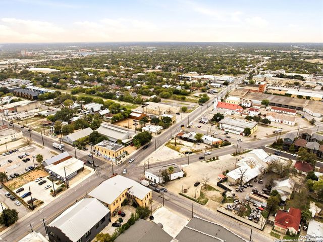 1501 S FLORES ST, San Antonio, TX 78204