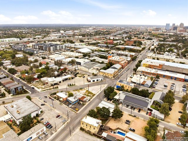 1501 S FLORES ST, San Antonio, TX 78204