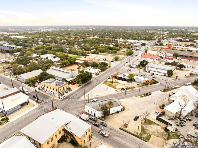 1501 S FLORES ST, San Antonio, TX 78204