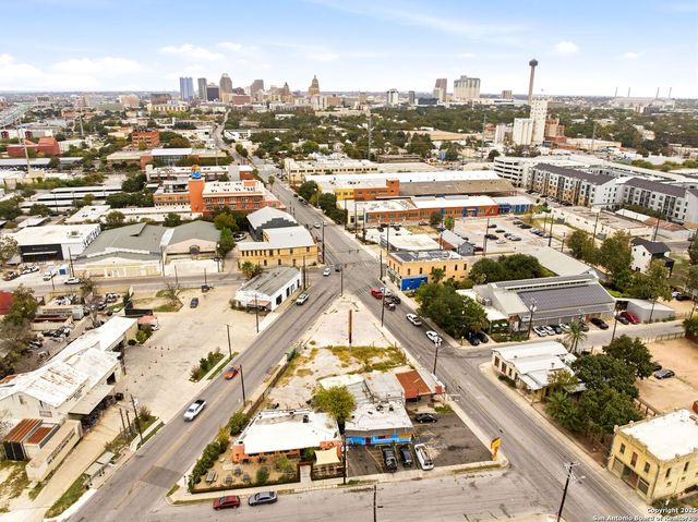 1501 S FLORES ST, San Antonio, TX 78204
