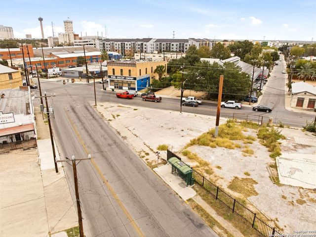 1501 S FLORES ST, San Antonio, TX 78204