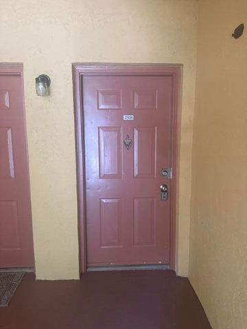 2647 NW 33rd Street 2305, Oakland Park, FL 33309
