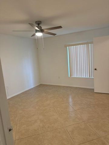2647 NW 33rd Street 2305, Oakland Park, FL 33309