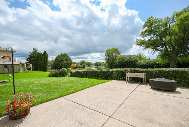 567 Hamilton Avenue, Westmont, IL 60559