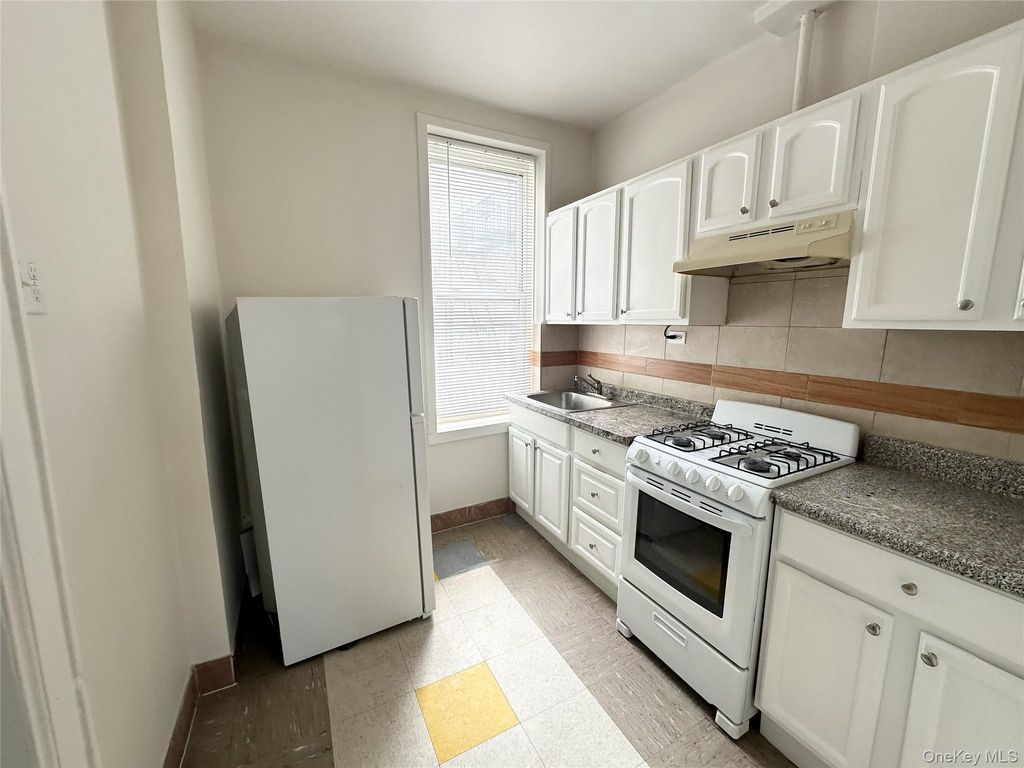 1312 66th Street, Brooklyn, NY 11219 — photo 4