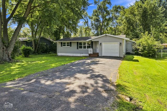 4515 Willow Lane, Mchenry, IL 60050
