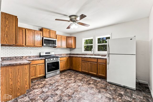 4515 Willow Lane, Mchenry, IL 60050