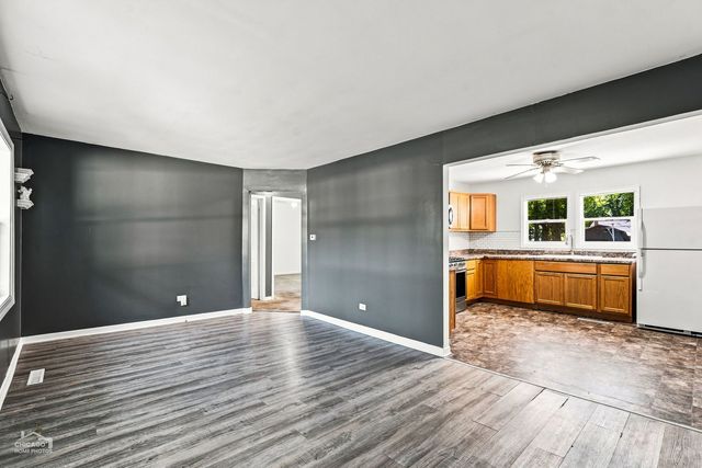 4515 Willow Lane, Mchenry, IL 60050