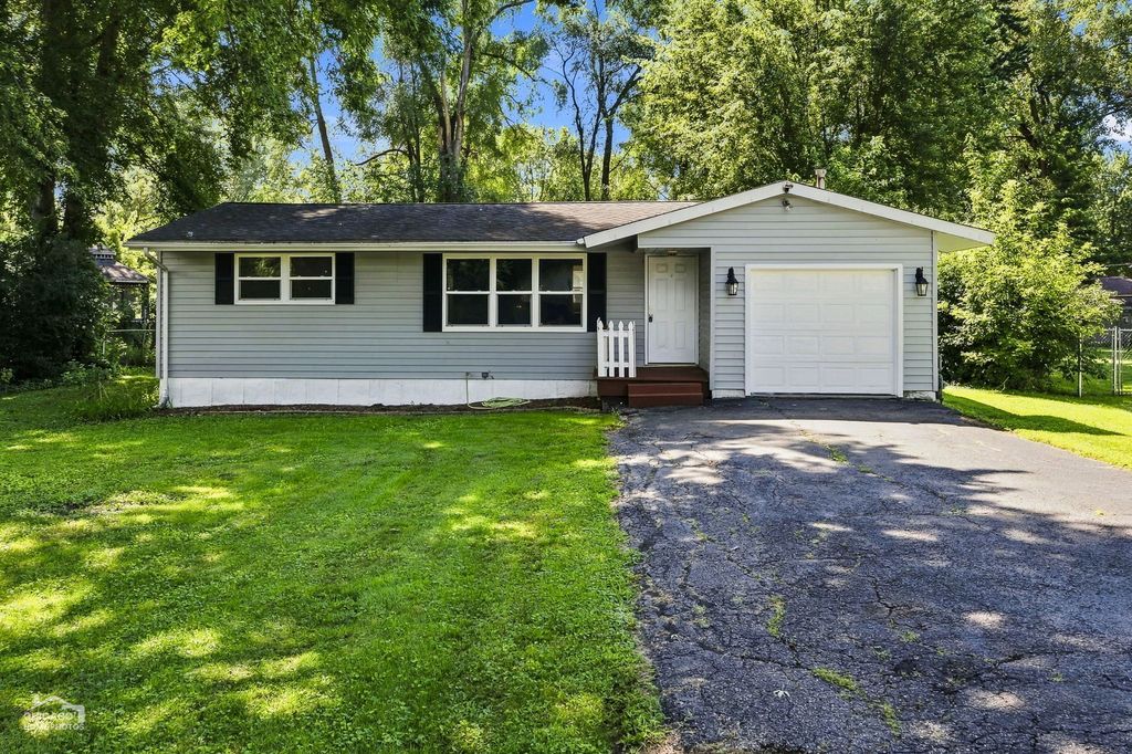 4515 Willow Lane, Mchenry, IL 60050