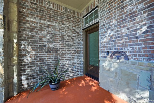 1903 Roaring, San Antonio, TX 78260