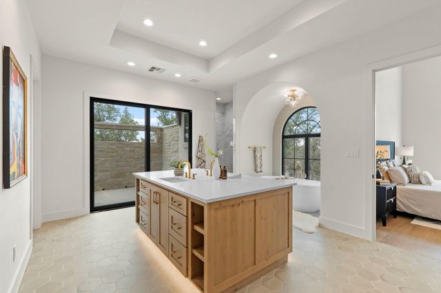 1149 Canyon Crossing View, Dripping Springs, TX 78620